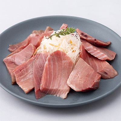 【市場直送!】青森産　天然本マグロ　切り落とし まぐろ(赤身・中トロ・大トロ入り)　250g×2P