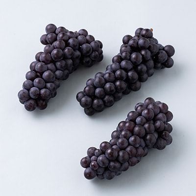 青森県産　スチューベン(生)2kg