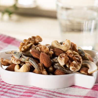 小魚入り!無塩・素焼きのミックスナッツ1,530g【健康&骨活!!!】.AC168