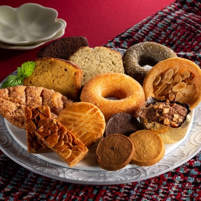 【のし対応可】家族で大満足.焼菓子詰め合わせ(お菓子物語Lセット).AI056