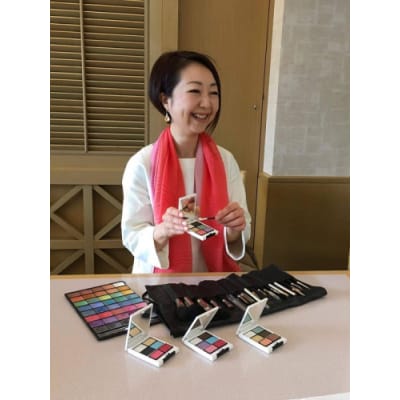 パーソナルカラー診断とメイクアップレッスン(1名様分).EA002