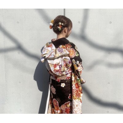 着物の着付けとヘアメイク(1名様分).EH001