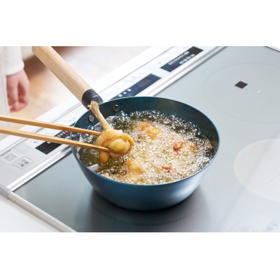 ライクイット「PAN-17オーブンでも使える鉄フライパン20cm(深)」(C211)