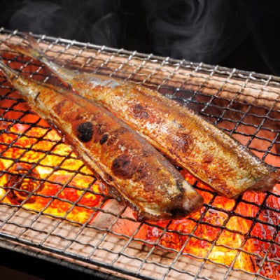 ＜北海道産＞秋刀魚(サンマ)をピリ辛味に仕上げた「ピリ辛さんま しょうが」3尾×4個セット