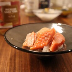 北海道の鮭のみ使用した鮭とばの酢漬け「ピクルドサケトバ」340g×3個セット | ふるさと納税のお礼品