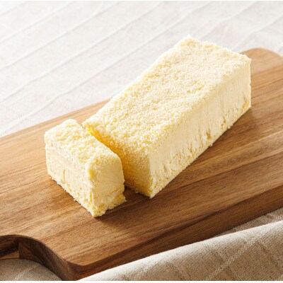 【毎月定期便】クランツ国誉店の濃厚チーズケーキ 200g×2本　全4回