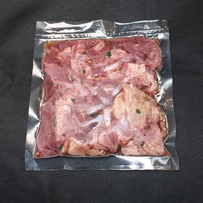 焼肉食材専門店トリプリしおた「北海道産牛使用　ネギ塩牛タン」 (300g×1パック)