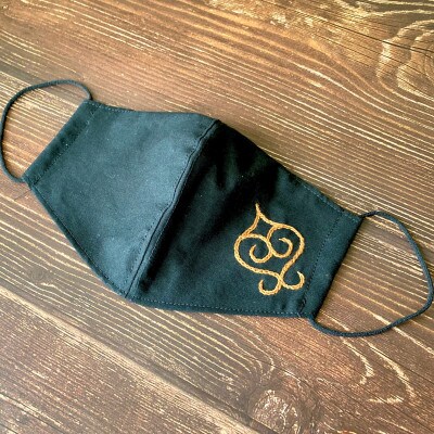 ワイヤー入り立体布マスク×1枚 魔よけを意味するアイヌ刺繍(オレンジの糸)釧路町アイヌ協会応援