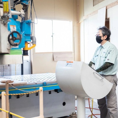 鉋型スマートフォンスピーカー「かおん」 小