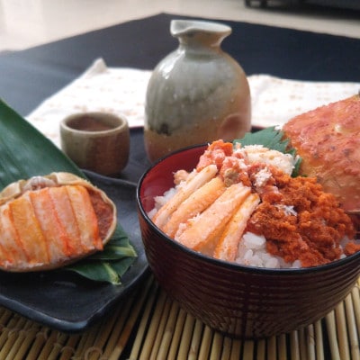 セコガニ田舎煮(子持ち蟹みそ煮込み)と甲羅盛りセット