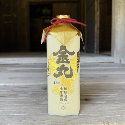 【伊是名酒造所・琉球泡盛】古酒10年 金丸 43度 3合瓶(720ml)琉球ガラス おちょこセット