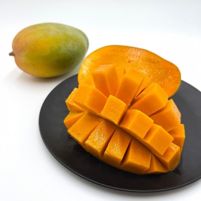 【2026年8月から順次発送・化粧箱】JAおきなわ厳選した幻のキーツマンゴー2kg(2~3玉)