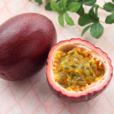 【2026年5月から順次発送・贈答用】JAおきなわが厳選したパッションフルーツ1kg(8~10玉)