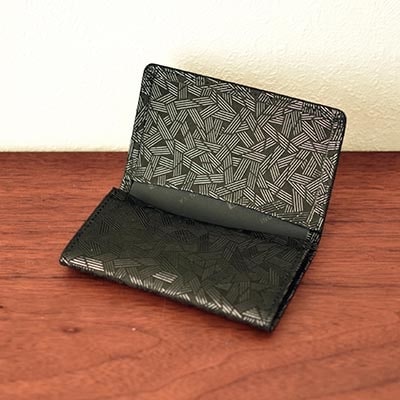 Katerial×印傳屋　上原勇七　バンブー柄名刺入れ(黒革×黒漆)