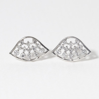 プラチナ　0.20ct　扇形ダイヤモンドピアス【BQ-67】