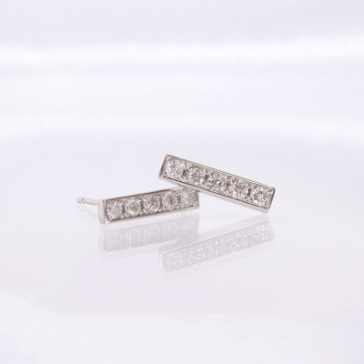プラチナ　0.30ct　ラインダイヤモンドピアス【BQ-143】
