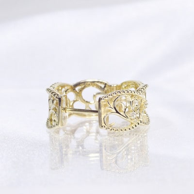 K18 0.10ct 唐草デザインピアス【BQ-164】