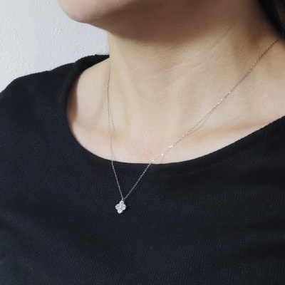 プラチナ 0.50ct フラワーダイヤモンドペンダント【BQ-179】