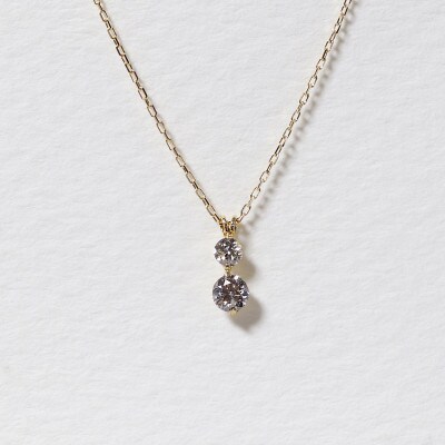 K18 0.15ct 2石ダイヤモンドペンダント【BQ-184】