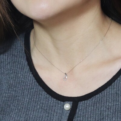 プラチナ 0.12ct グラデーションダイヤモンドペンダント【BQ-204】