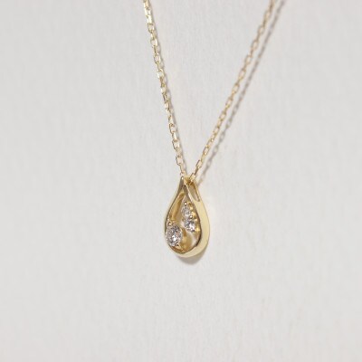 K18 0.05ct しずく型ダイヤモンドペンダント【BQ-214】