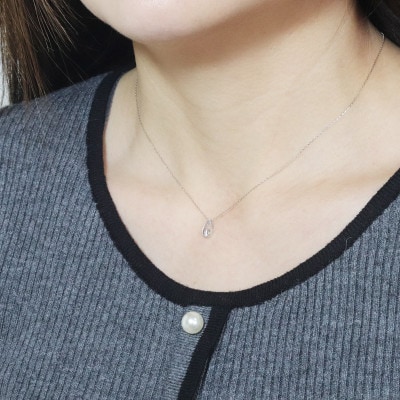 プラチナ 0.10ct しずく一粒ダイヤモンドペンダント【BQ-219】