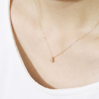 K18 0.06ct しずくダイヤモンドペンダント【BQ-229】