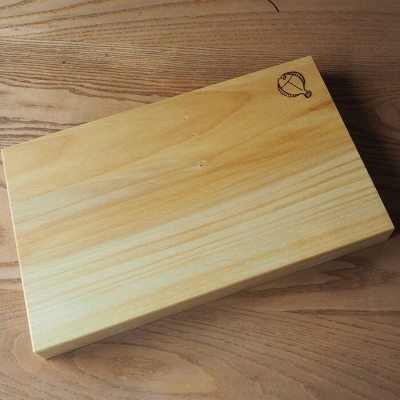 銀杏のまな板 耐水加工 (L32×W19×T2.8cm) 