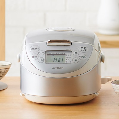 タイガー魔法瓶 IHジャー炊飯器 JPF-G055WL(ホワイト) 炊飯器 家電