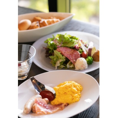 【the salon 伊豆高原 Hotels&Resort】1泊朝食付ペア宿泊招待券(朝食付)