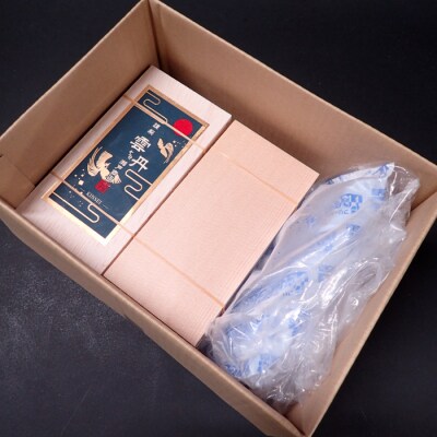 【年内配送可○】エゾバフンウニ(赤系)80～90g×2折 B-11094