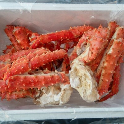 【年内配送可○】本タラバガニ肩足3～5肩(計800g) C-57044