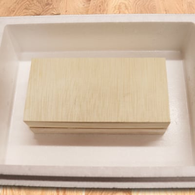 【年内配送可○】★エゾバフンウニ130g前後×1折(オレンジ～茶色) A-10058