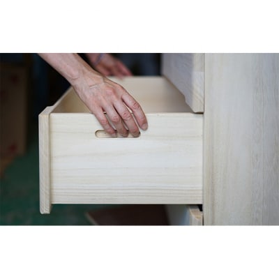 総桐4段チェスト36cm幅　無塗装　柔らかい丸面タイプ [54071006]