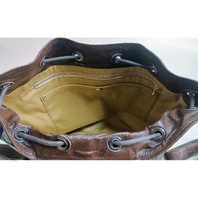 とっても軽い!　衣料革と手染め革の手作りリュック(焦げ茶) [54071500]