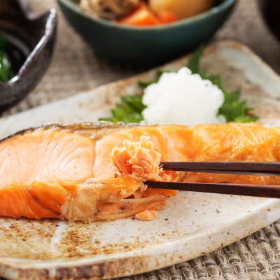 鮭といくらの親子丼セット＜利尻漁業協同組合＞