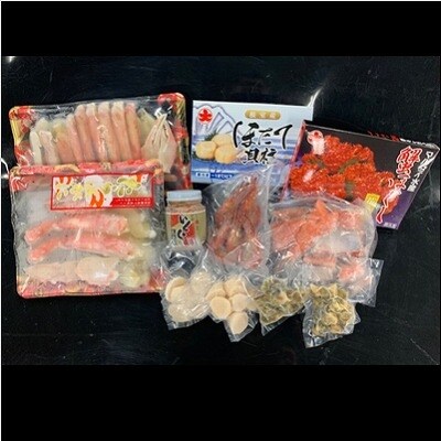 ＜12/21まで年内配送＞秋鮭ちゃんちゃん鍋セットとカニ海鮮5品 D-01013