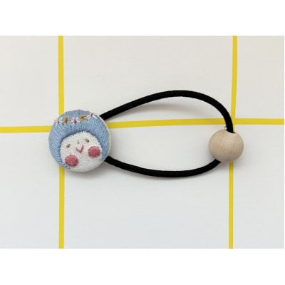 ぷっくり可愛い刺繍チャームとヘアゴム 計2点