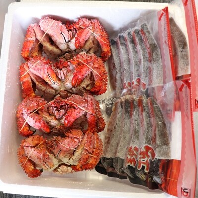 ＜12/21まで年内配送＞花咲かに4尾・甘塩紅鮭5切×3Pセット C-36022