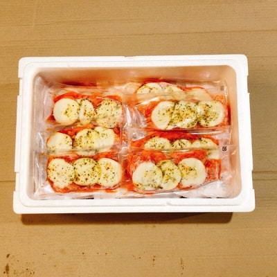 ＜12/14まで年内配送＞サーモンカプレーゼ計1.5kg&塩銀鮭切り身1切×35P D-09042