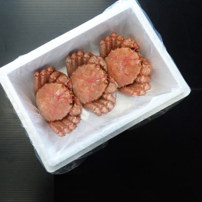 ＜12/10まで年内配送＞ボイル毛がに540～650g×3尾 D-11055