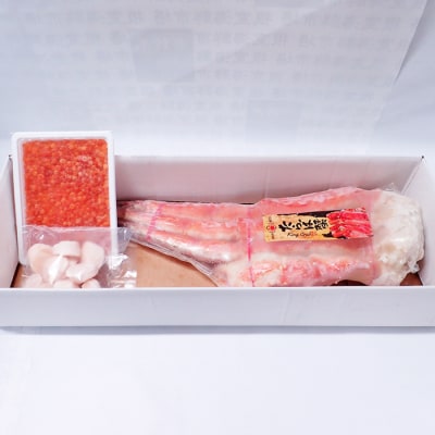 ＜12/10まで年内配送＞たらばがに約1.8～2kg、ほたて200g、いくら200g D-14060