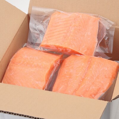 ＜12/17まで年内配送＞生食可アトランティックサーモン3～5P(計900g前後) A-81023