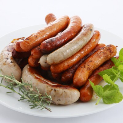 愛媛県内子町の道の駅からりの人気燻製商品詰め合わせ!内子豚ソーセージ5種セット