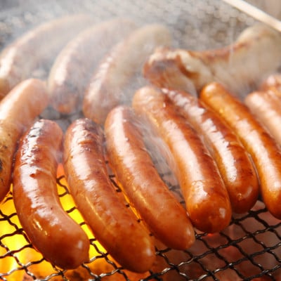 愛媛県内子町の道の駅からりの人気燻製商品詰め合わせ!内子豚ハム・ソーセージセット 1