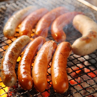 愛媛県内子町の道の駅からりの人気燻製商品詰め合わせ!内子豚ハム・ソーセージセット 2