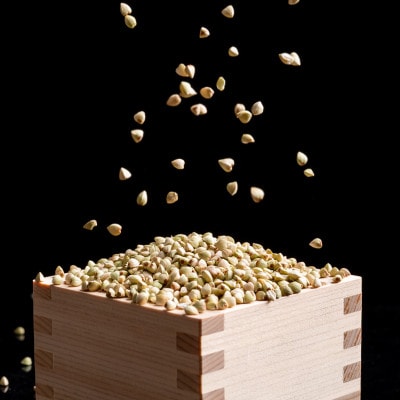 【希少な在来種の香りを堪能】信州産 乗鞍番所在来 十割そば乾麺 200g×4袋セット