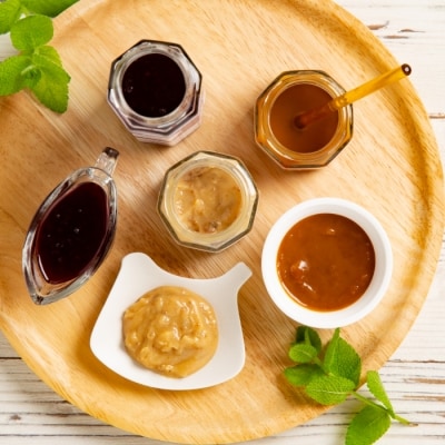 太陽牧場の無添加『ブラックベリーの「つぶつぶソース」』と『ミルクジャム』詰め合わせ