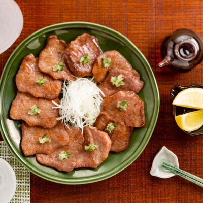 紋別名物 流氷昆布締め牛肉食べ比べ定期便(6回)