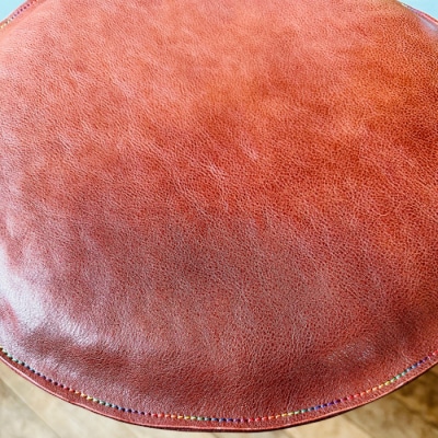 国産牛革 レザークッション 座布団(ブラウン・レインボーステッチ)